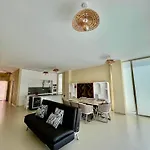 Elite With Pool, Coast