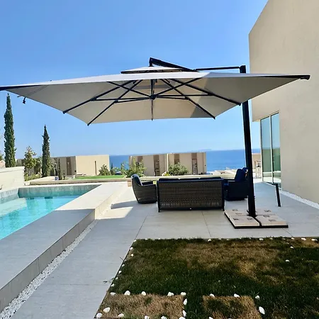 Willa Elite With Pool, Coast Palasë