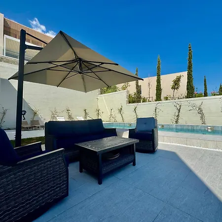 فيلة Elite With Pool, Coast