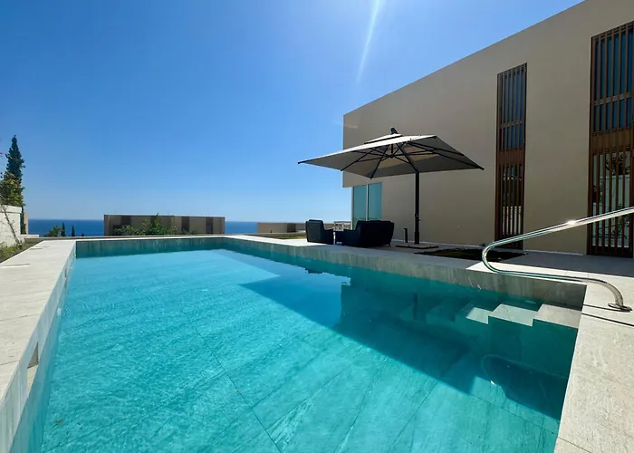 Elite With Pool, Coast 帕拉瑟